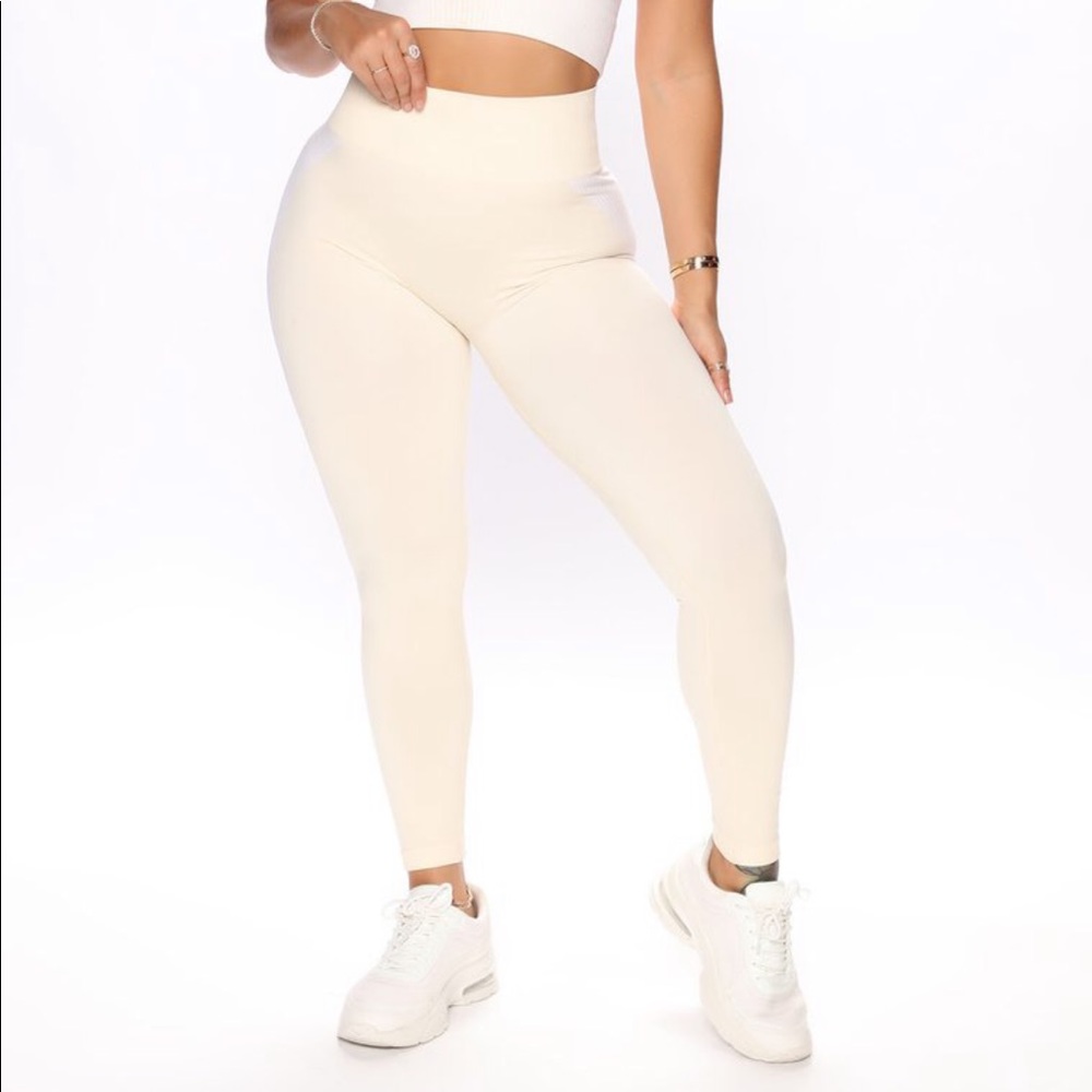 Fashion Nova Active Leggings